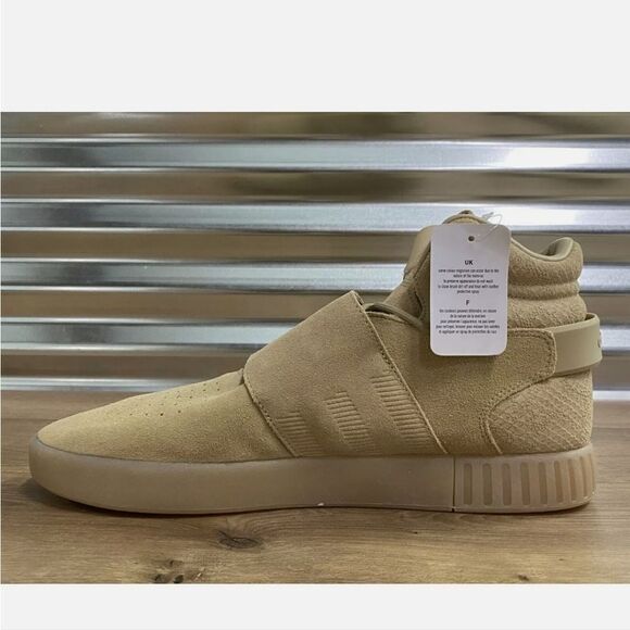 Adidas   - Picture 10 of 10